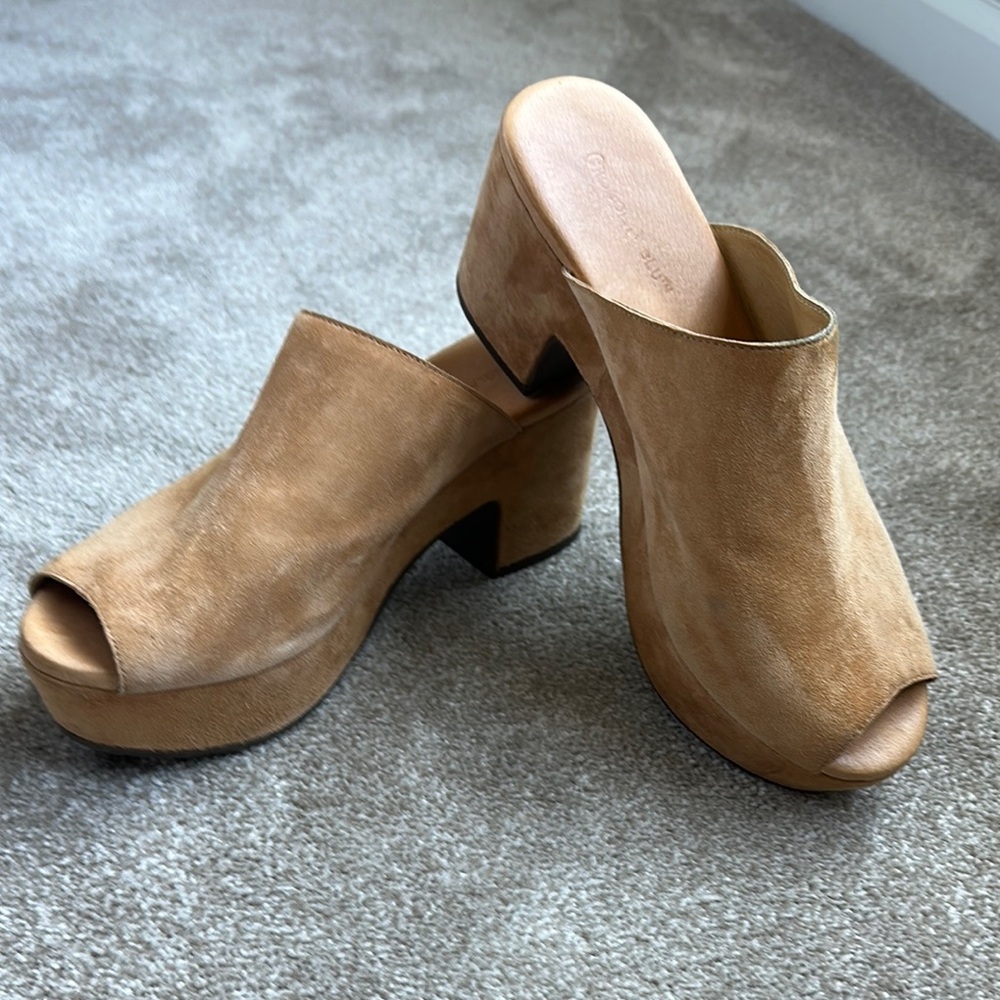 Chocolat Blu Garnet Tan Suede slides with Chunky Platform heel
